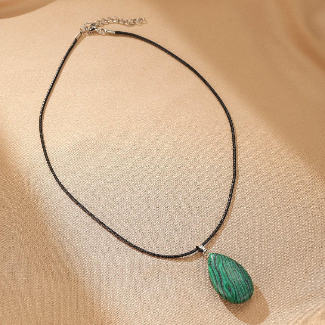 Collier Malachite Goutte - Offrir un Bijou de Transformation - Biloria
