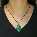 Collier Malachite Goutte - Offrir un Bijou de Transformation - Biloria