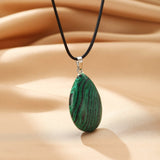 Collier Malachite Goutte - Offrir un Bijou de Transformation - Biloria