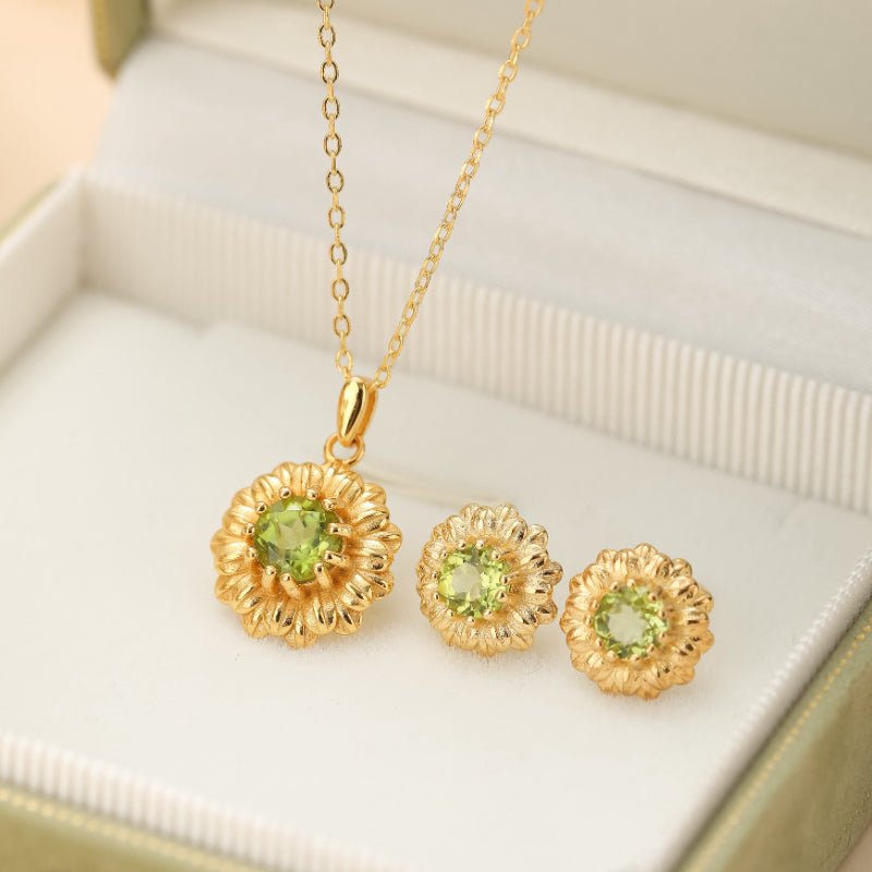 Collier Péridot Fleur Rayonnante, Argent Plaqué Or 3,4g - Biloria