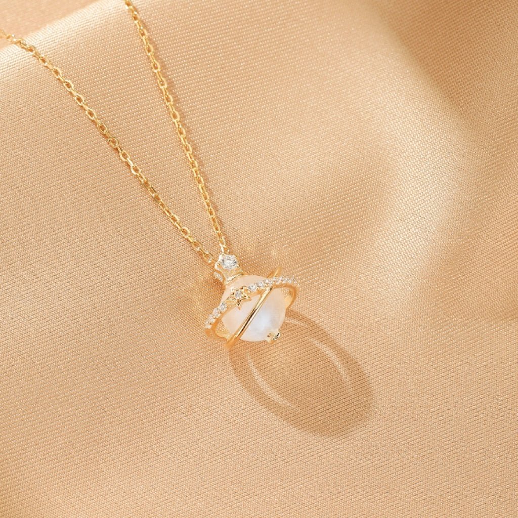 Collier Pierre de Lune Orbite Céleste en Argent Plaqué Or - Biloria