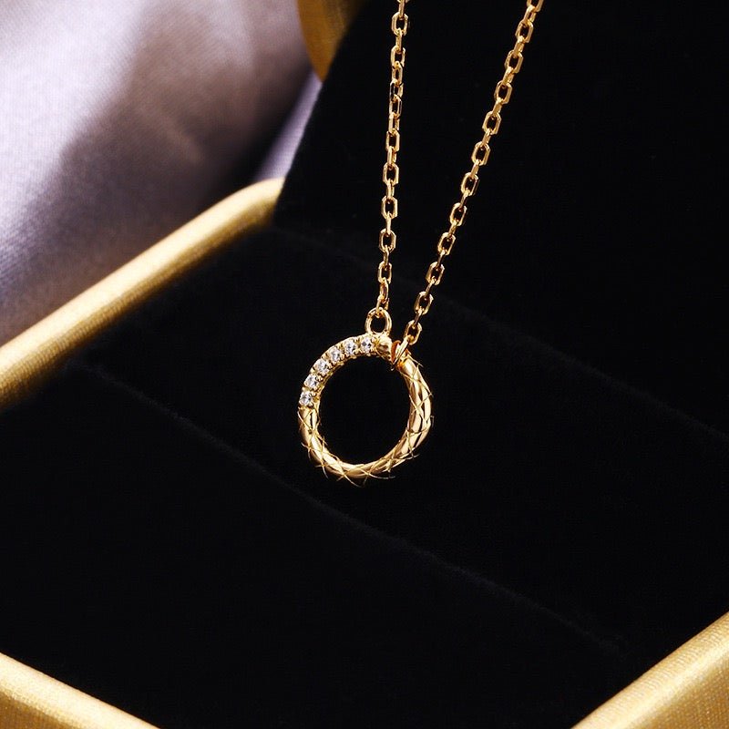 Collier Zircon Argent Plaqué Or pour une Lumière Éternelle - Biloria