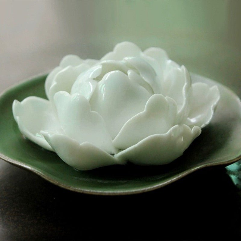 Encensoir Fleur Pivoine en Céramique Vert ou Blanc - Biloria