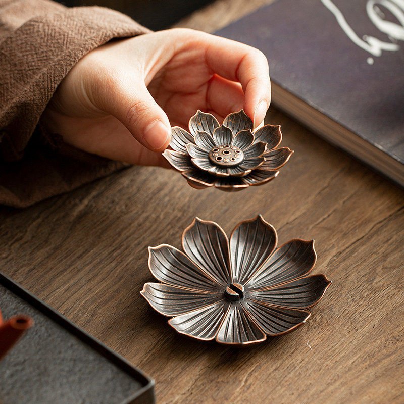 Encensoir Lotus Métal 8 cm pour Méditation et Bien-être - Biloria