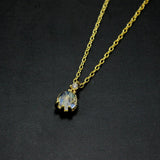 Offrir un Collier Pierre de Lune – Goutte Lumineuse, Argent Plaqué Or - Biloria