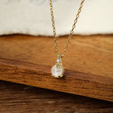 Offrir un Collier Pierre de Lune – Goutte Lumineuse, Argent Plaqué Or - Biloria