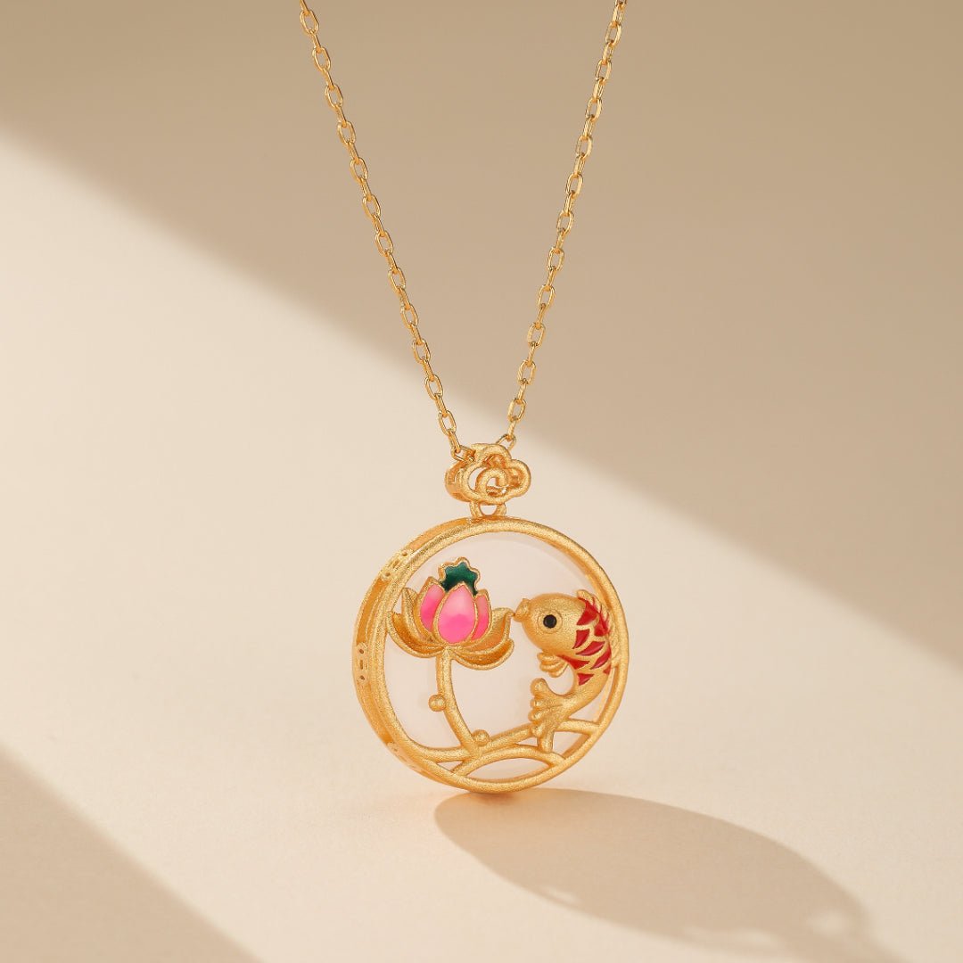 Pendentif Lotus Carpe Koï Jade Blanc – Chance et Sérénité - Biloria