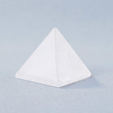 Pyramide en pierres naturelles pour énergie positive et méditation - Biloria