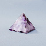 Pyramide en pierres naturelles pour énergie positive et méditation - Biloria