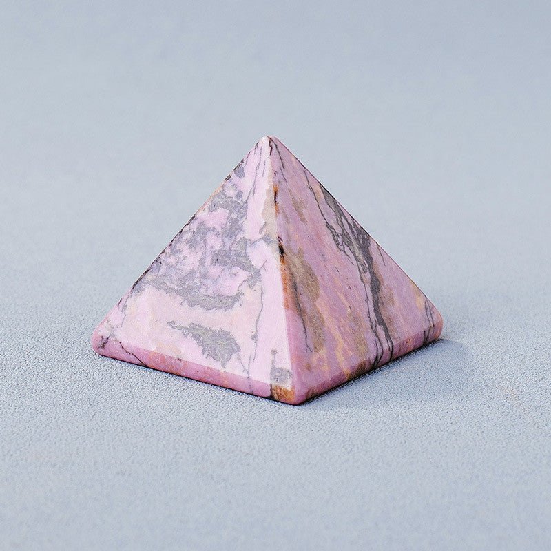 Pyramide en pierres naturelles pour énergie positive et méditation - Biloria