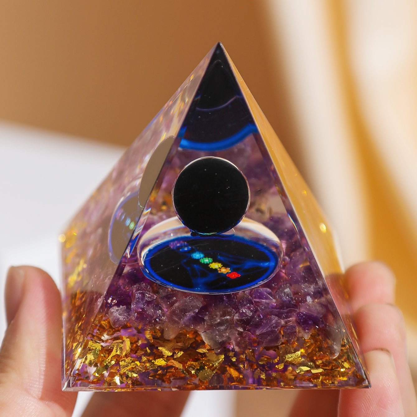 Pyramide Orgonite 7 Chakras Obsidienne et Améthyste – Protection - Biloria