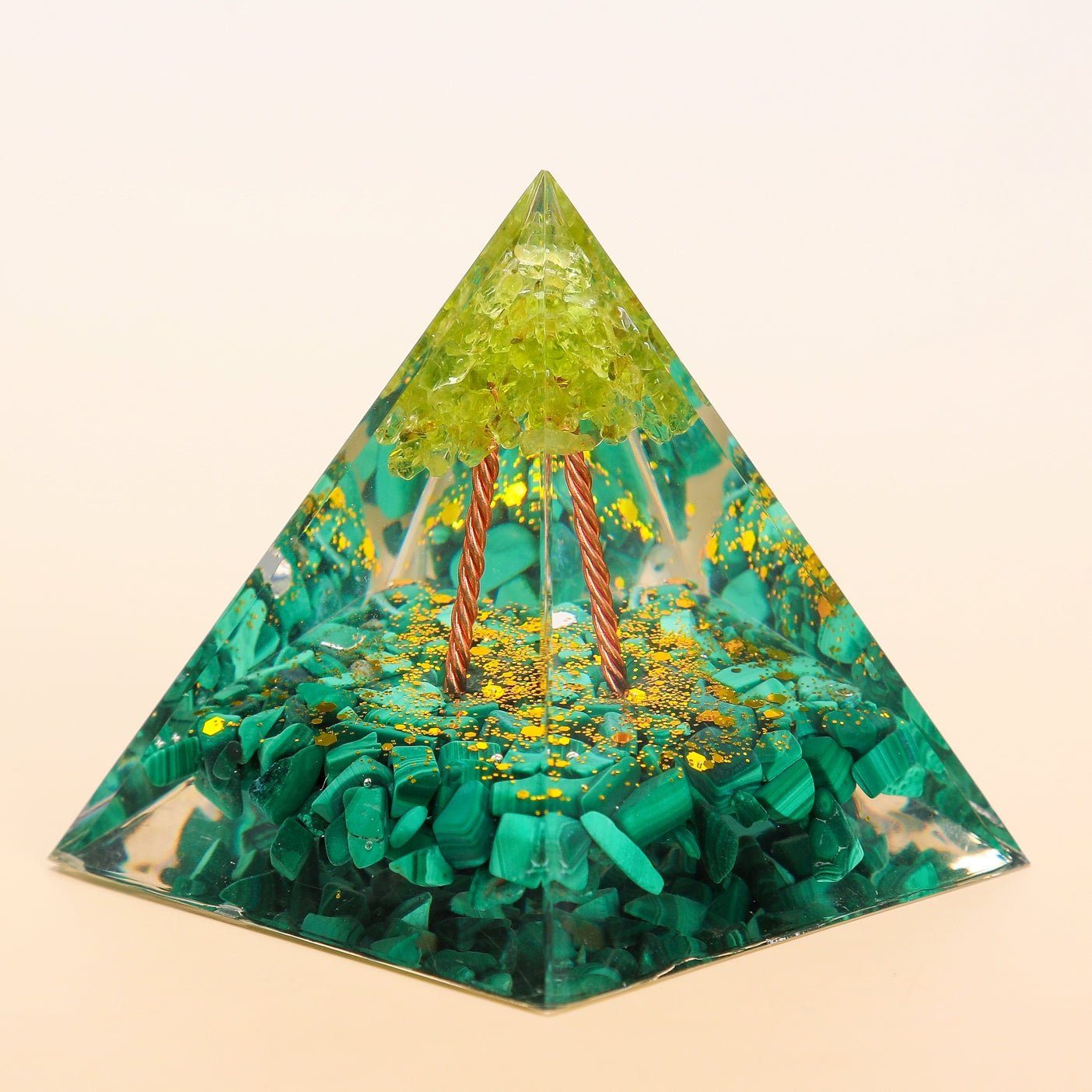Pyramide Orgonite Arbre de Vie Malachite Péridot Vitalité - Biloria