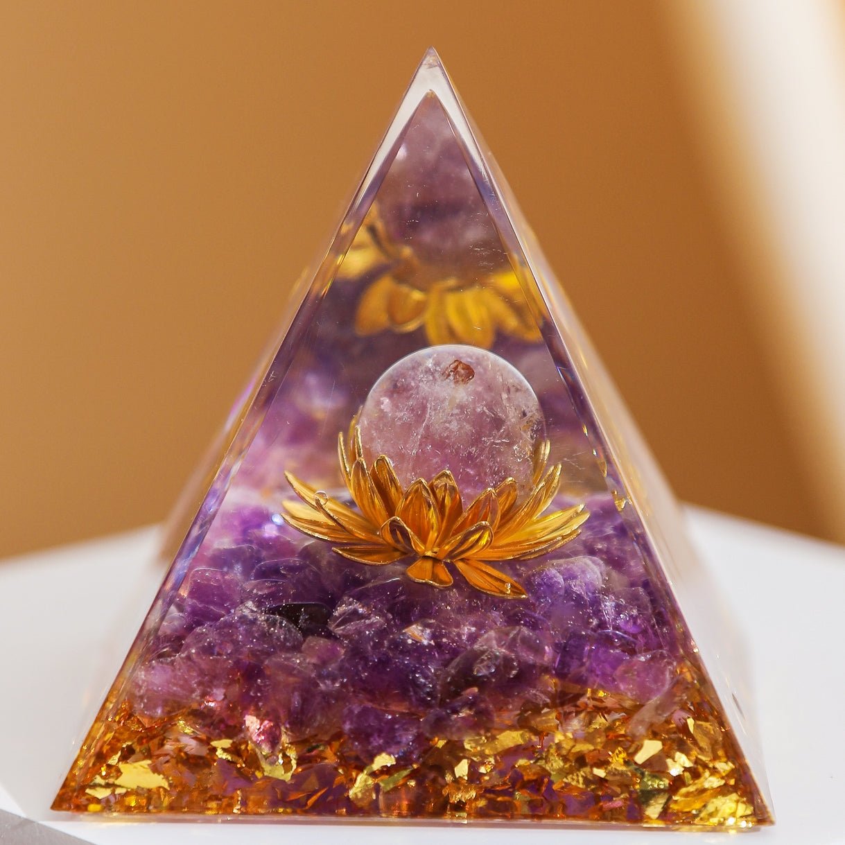 Pyramide Orgonite Lotus Améthyste – Renouveau Spirituel - Biloria
