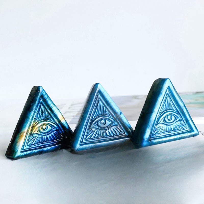Sculpture Œil Oudjat en Labradorite – Protection et Intuition - Biloria