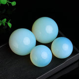 Sphère Opale Blanche 2 à 5 cm – Cadeau Spiritualité - Biloria